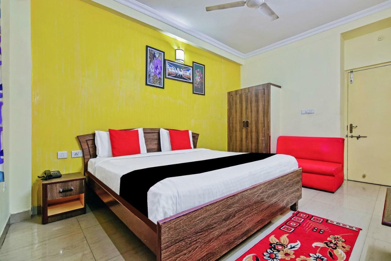 Capital O 41962 Hotel Mandakini Continental Lucknow Zewnętrze zdjęcie