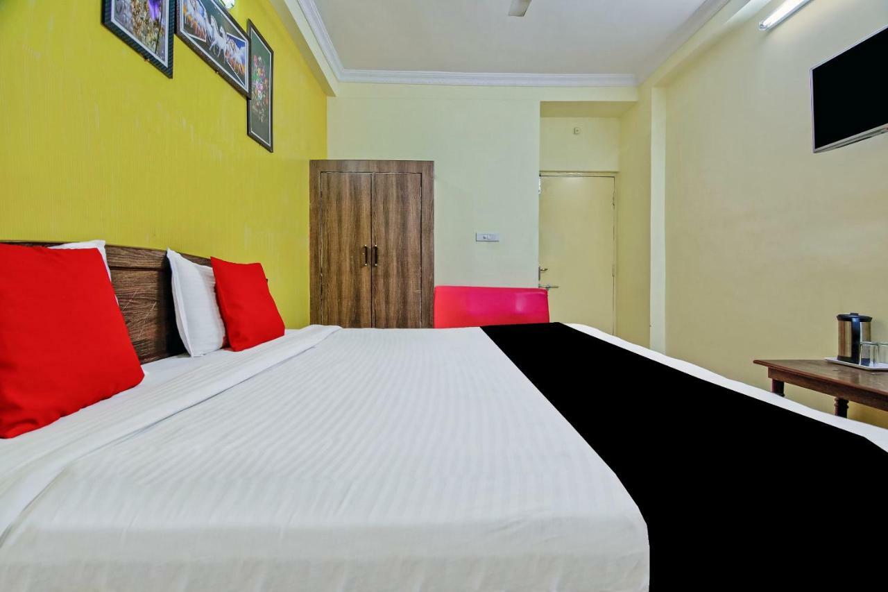 Capital O 41962 Hotel Mandakini Continental Lucknow Zewnętrze zdjęcie